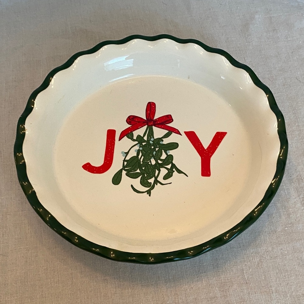 Holiday Joy Ceramic pie pan - Green and Red